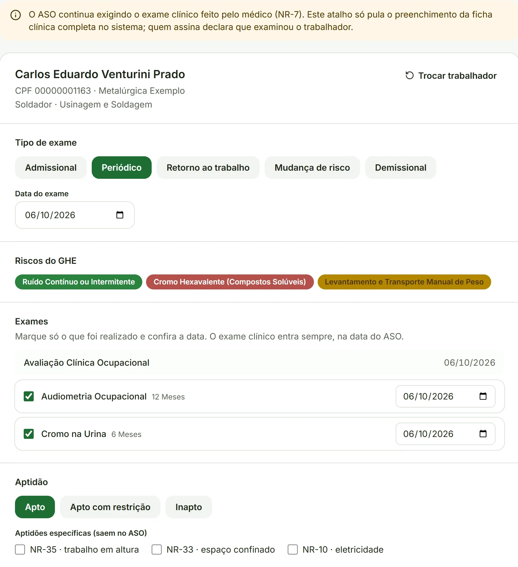 Tela do EcoCore: o ASO rápido, com o tipo de exame, os riscos do grupo de exposição, os exames realizados e a aptidão.